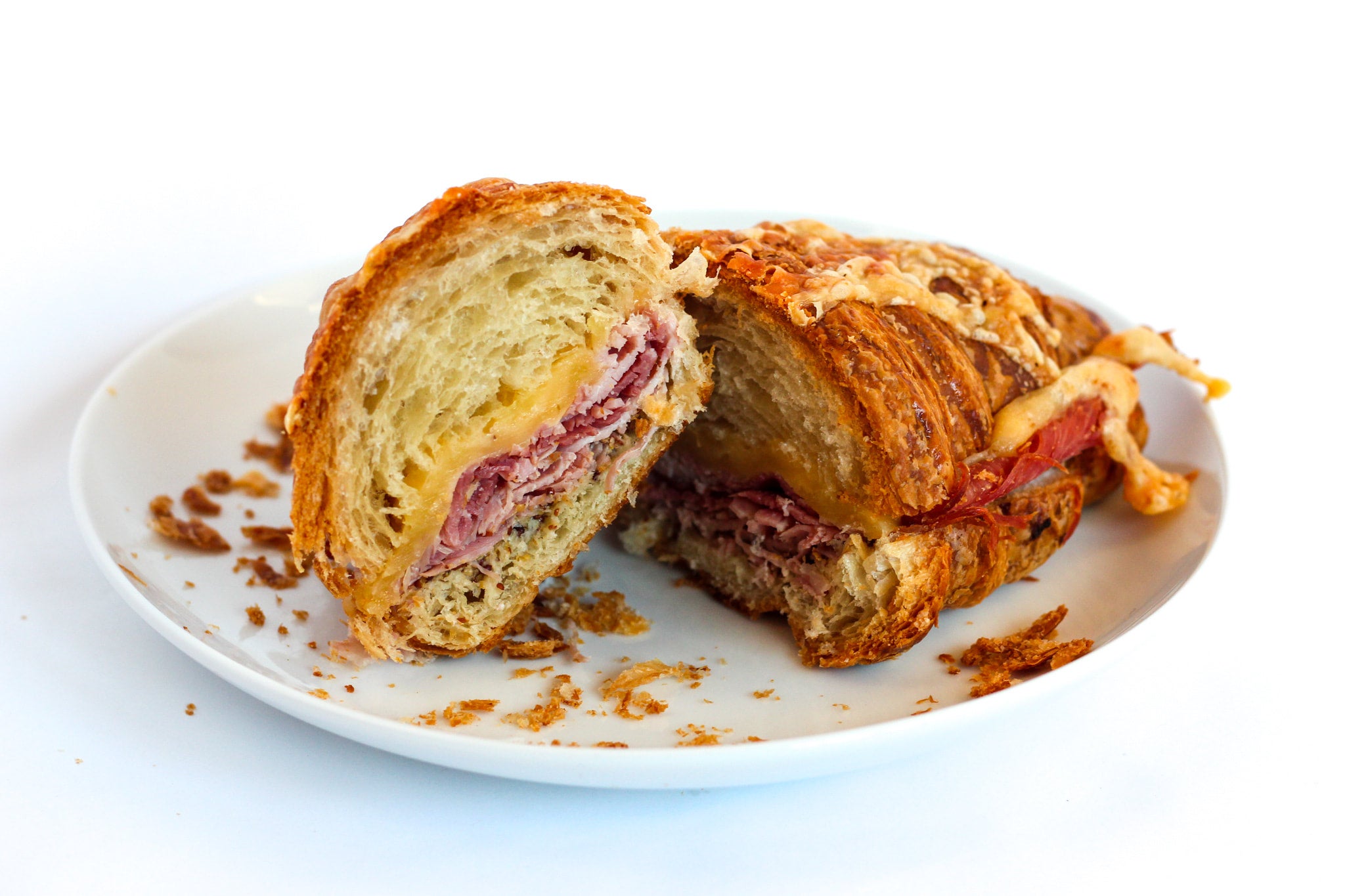 Ham and Cheese Croissants Near Me – Your Guide to Flaky, Golden Pastries
